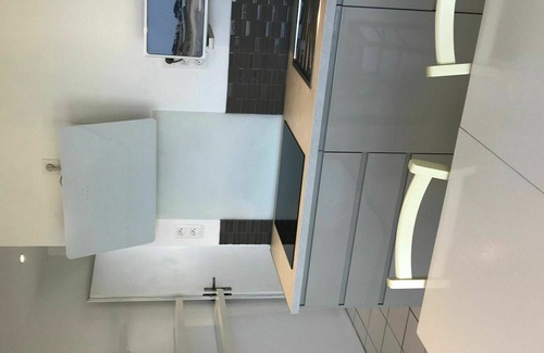 Le Ru Apartment | Nice apartment for 6 people with WIFI, pool, TV, terrace, pets allowed and parking