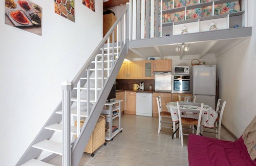 La Palmyre Apartment | Nice apartment for 4 guests with WIFI, TV, terrace, pets allowed and parking