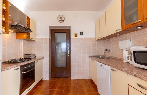 Novi Vinodolski Apartment | Nice apartment in Novi Vinodolski