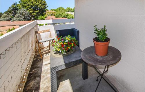 Carpentras Apartment | Nice Apartment In Carpentras With Wifi