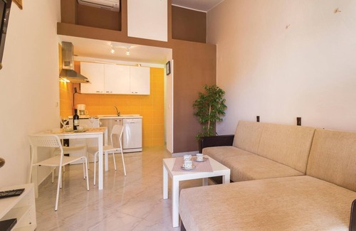 Valbandon Apartment | Nice apartment in Fazana with WiFi