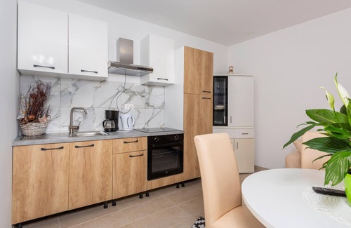 Stara Baska Apartment | Nice apartment in Stara Baska with WiFi