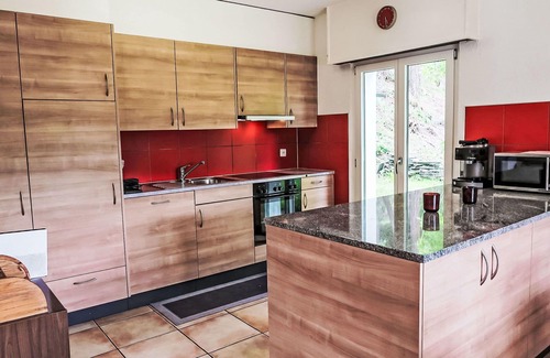 Mayens-de-Riddes House | Nice apartment in villa for 8 people with WIFI, balcony and panoramic view