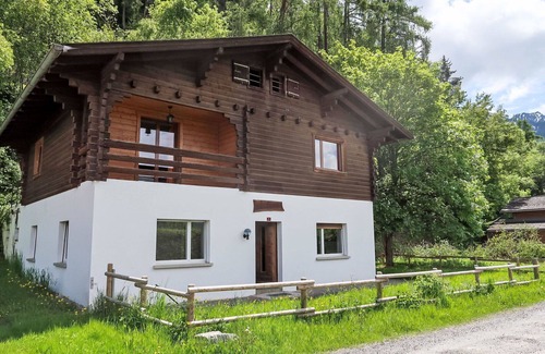 Mayens-de-Riddes House | Nice apartment in villa for 8 people with WIFI, balcony and panoramic view