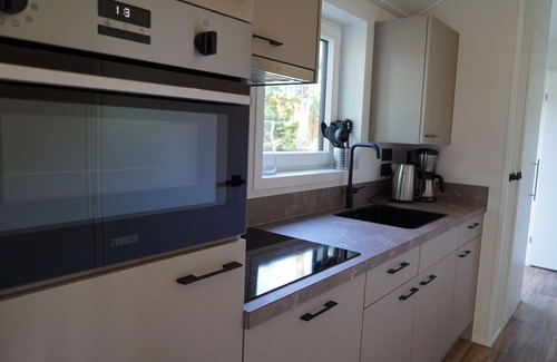 Vleteren House | Nice apartment in villa for 6 guests with WIFI, TV and terrace