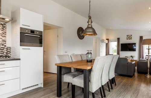Gasthuis House | Nice apartment in villa for 6 people with A/C, pool, WIFI, TV and terrace