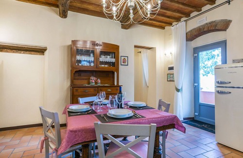Castagneto Carducci Villa | Nice apartment in villa for 4 guests with WIFI, A/C, pool, TV and pets allowed