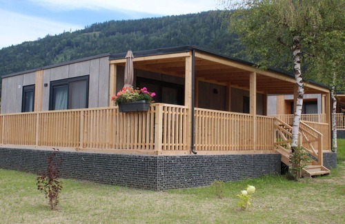 Ossiach House | Nice apartment in villa for 4 guests with WIFI, TV and terrace