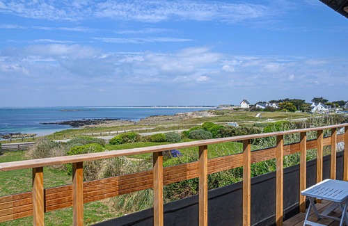 Saint-Pierre-Quiberon House | Nice apartment in villa for 10 people with WIFI, TV and terrace