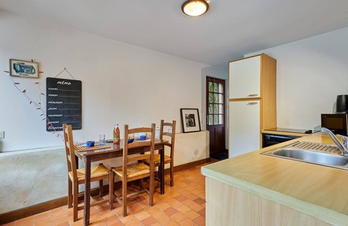 Savigny House | Nice apartment in villa for 4 guests with WIFI, TV and pets allowed