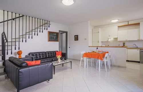 Ameglia House | Nice apartment in villa for 5 people with WIFI, TV, terrace and pets allowed, close to La Spezia