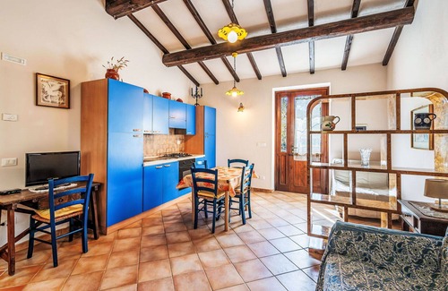 Lidarno Villa | Nice apartment in villa for 6 people with pool, A/C, WIFI, TV, terrace and pets allowed