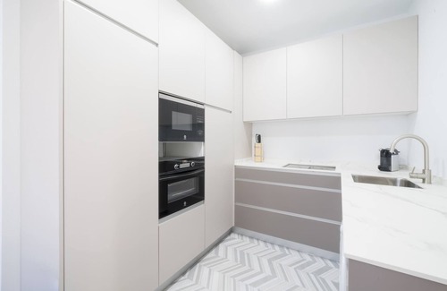 El Viso Apartment | Nice apt next to Santiago Bernabeu - SharingCo