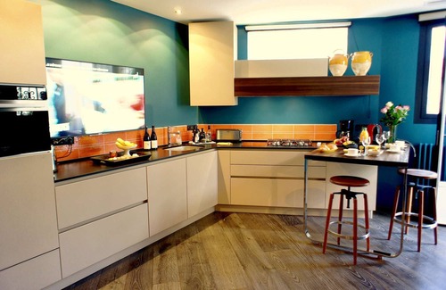 Carabacel Apartment | Nice center - Apartment 2 Bdrms - 2 Baths - AC - Calm and Terrace