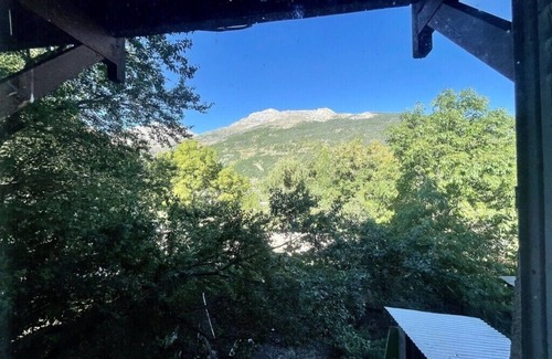 La Salle-les-Alpes Apartment | Nice Chalet With View On The Mountain