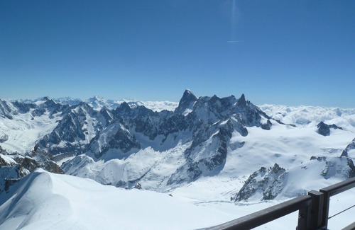 Chamonix City Centre Apartment | NICE DUPLEX DS CHALET IN THE CENTER OF MAGNIFICENT AV CHAMONIX MONT BLANC ON