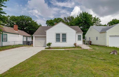 Wichita House | Nice East Side 3BR 2BA WIFI SMART TV
