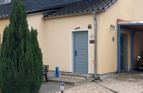 Klinga House | Nice flat in Großsteinberg with barbecue and terrace