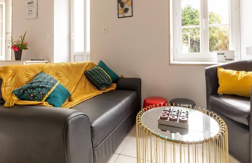 Isigny-sur-Mer House | Nice holiday home in Isigny sur Mer with garden