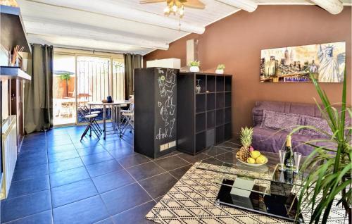 Saint-Genies-de-Comolas House | Nice Home In St-Génies-De-Comolas