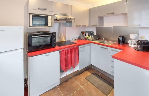 Boissy-le-Chatel House | Nice home in Boissy le Châtel with swimming pool