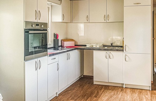 Wilimy House | Nice home in Biskupiec with kitchen