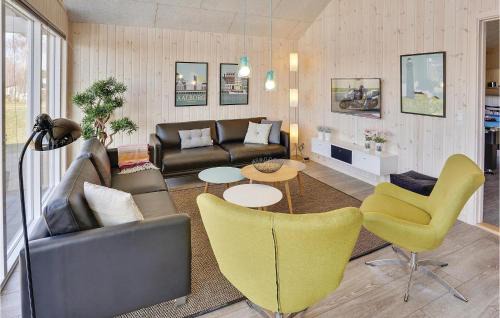 Skastrup House | Nice Home In Bogense With Kitchen