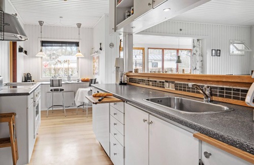 Hvidbjerg Strand House | Nice home in Børkop with Wi-Fi