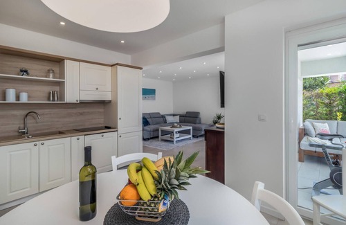 Bregi House | Nice home in Bregi with sauna