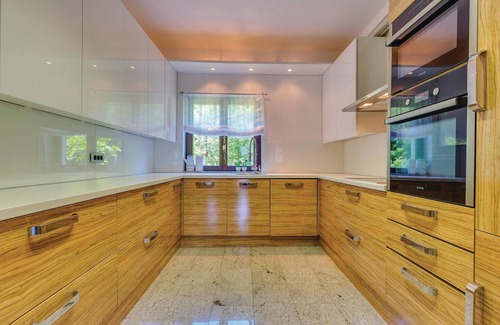 Bribir House | Nice home in Bribir with sauna