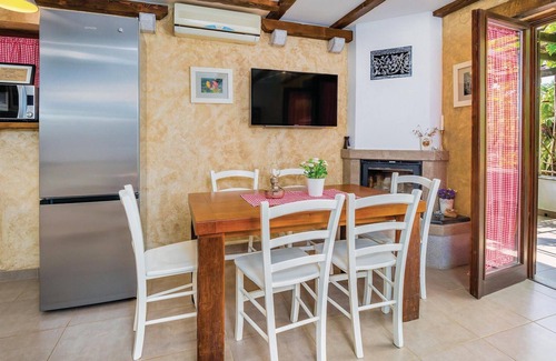 Porozina House | Nice home in Cres with WiFi