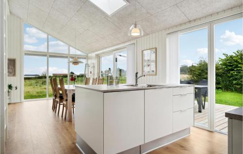 Frørup House | Nice Home In Frørup With Kitchen