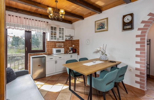 Fuzine House | Nice home in Fuzine with kitchen