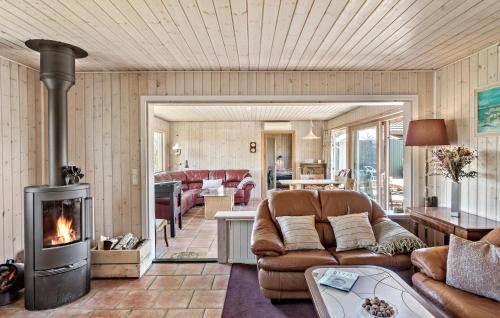 Gedesby House | Nice Home In Gedser With Kitchen