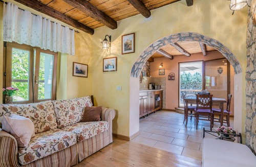 Gostinjac House | Nice home in Gostinjac with WiFi