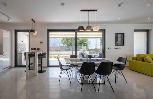 Grizane House | Nice home in Grizane with sauna