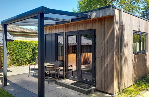 Heinkenszand House | Nice home in Heinkenszand with WiFi