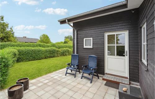 Hejlsminde Strand House | Nice Home In Hejls With Kitchen