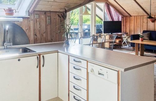 Bork Havn House | Nice home in Hemmet with sauna