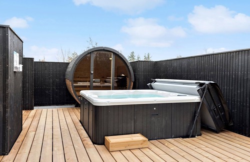 Hojslev House | Nice home in Højslev with sauna