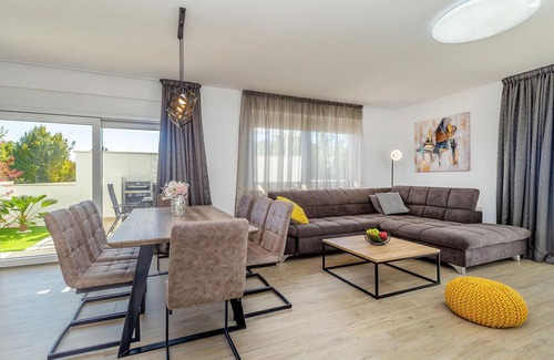 Linardici House | Nice home in Linardici with WiFi