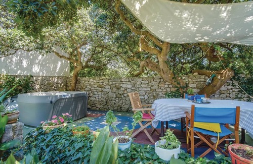 Cove Murtar House | Nice home in Mali Losinj with sauna