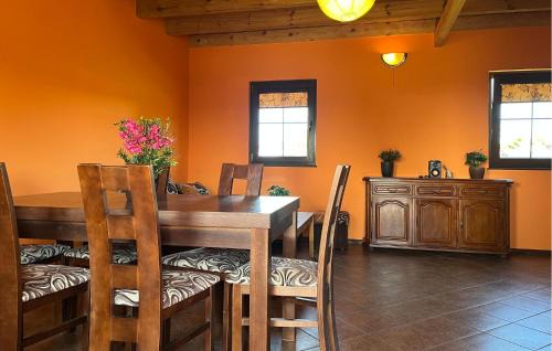 gmina Bedzino House | Nice Home In Podamirowo With Lake View