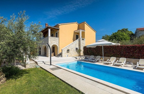 Marasi House | Nice home in Porec with sauna