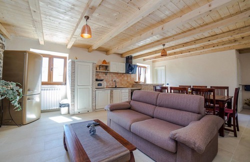Antonci House | Nice home in Porec with sauna