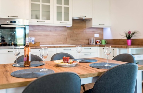 Puljane House | Nice home in Puljane with WiFi