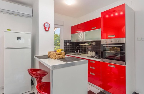 Risika House | Nice home in Risika with house sea view