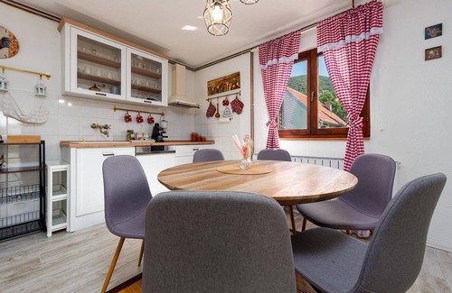 Udbina House | Nice home in Udbina with house a panoramic view