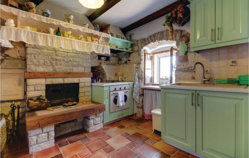 Cres House | Nice Home In Vidovici With Wifi