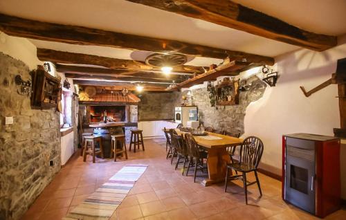 Lika-Senj House | Nice Home In Zuta Lokva With Wifi